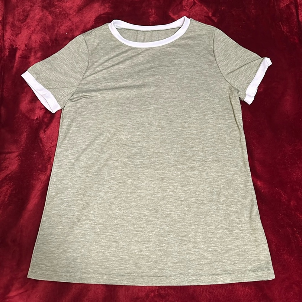Woman’s SMALL tshirt.